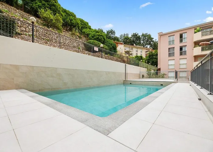 Le Virgil -piscine - Parking Prive - Calme Wifi * マントン