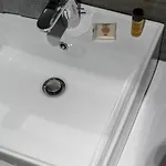 Apartmán Le Virgil -piscine - Parking Prive - Calme Wifi Menton