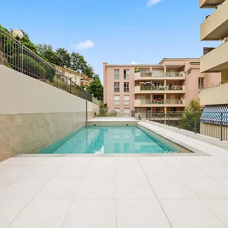 Le Virgil -piscine - Parking Prive - Calme Wifi * Menton