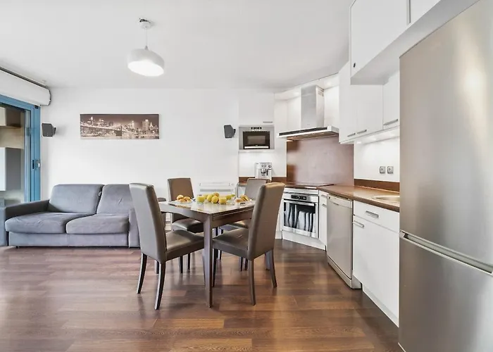 Apartamento Le Virgil -piscine - Parking Prive - Calme Wifi *