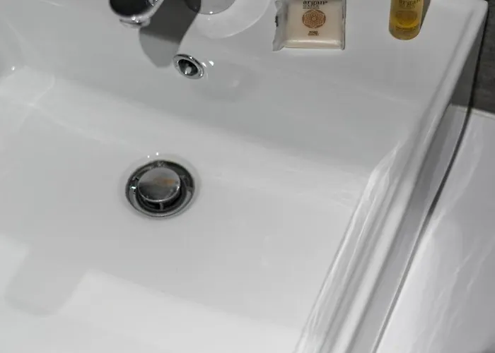 Le Virgil -piscine - Parking Prive - Calme Wifi Apartamento